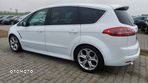 Ford S-Max - 11