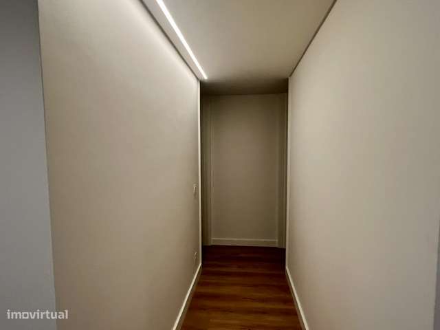 3 Apartamentos T2+1-13