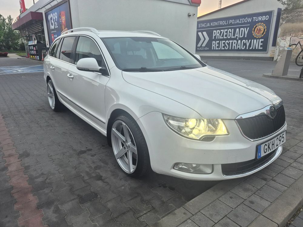 Skoda Superb II 2.0 TDI 4x4 Ambition DSG 2012