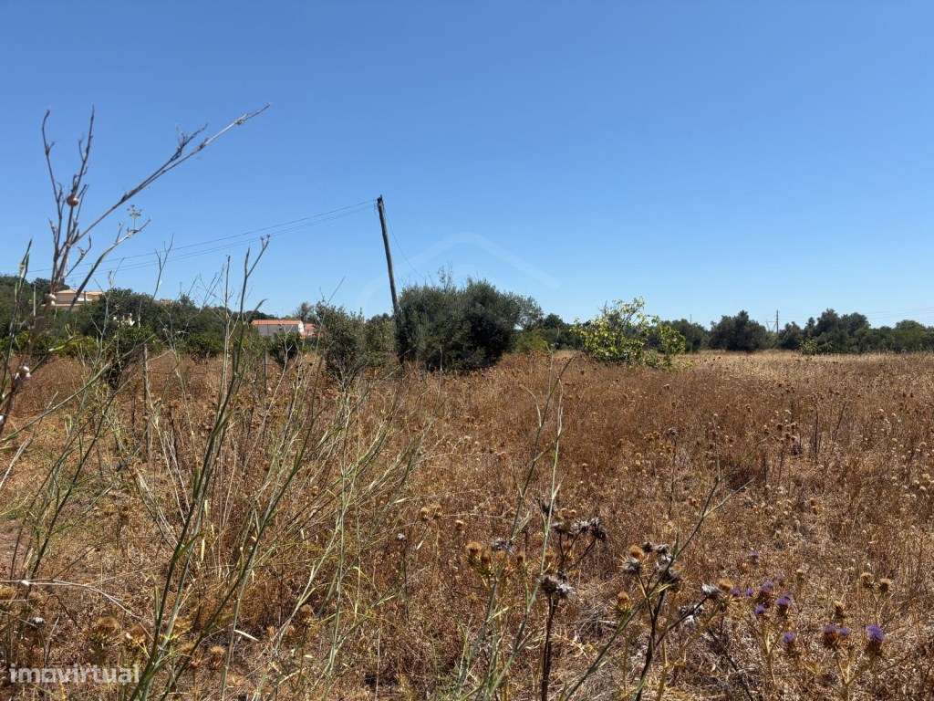 Terreno Urbano de 4.500m² com excelente Localização em Loulé, Algarve - Grande imagem: 4/16