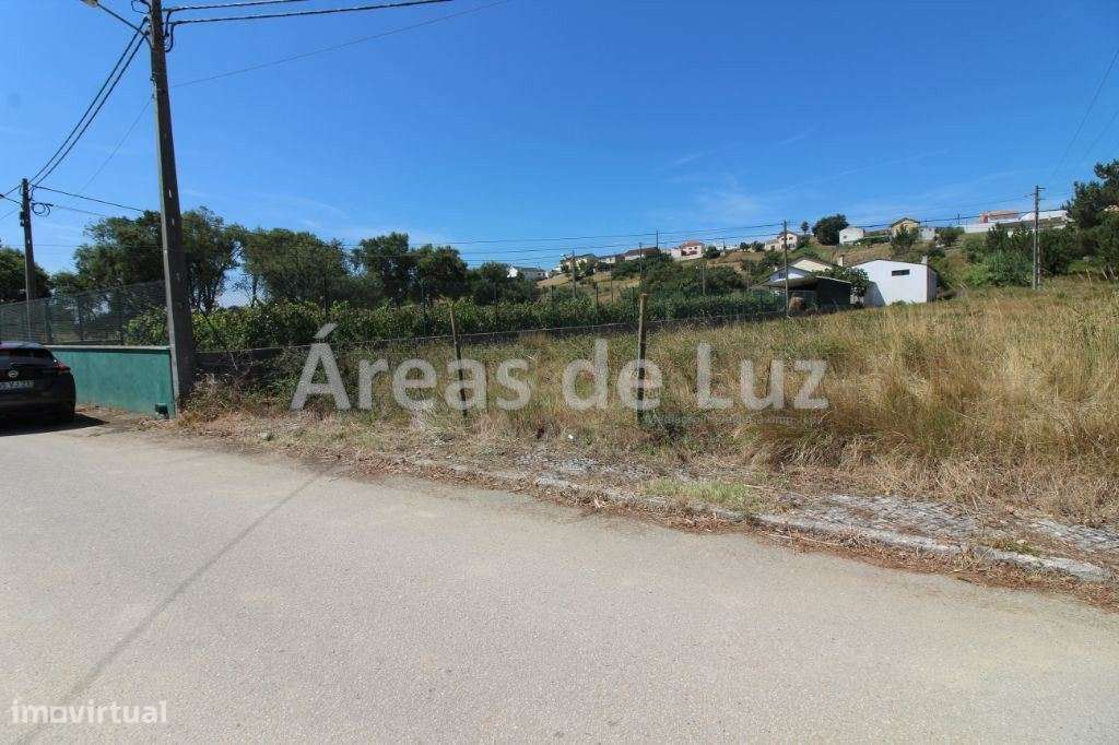 Terreno com 2600 m2, projecto aprovado - Grande imagem: 2/12