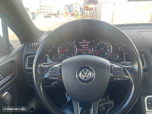 VW Touareg 3.0 TSI Hibrido - 4