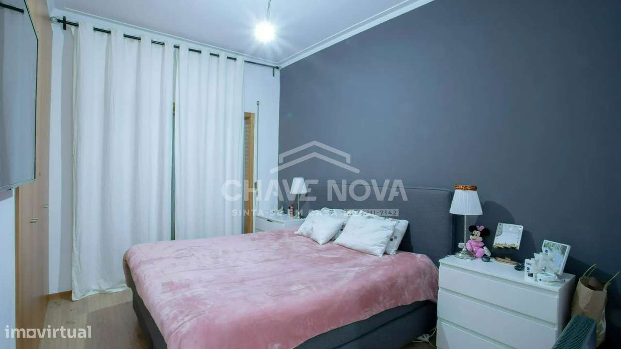 Excelente T2 como novo localizado em Oliveira do Douro-8