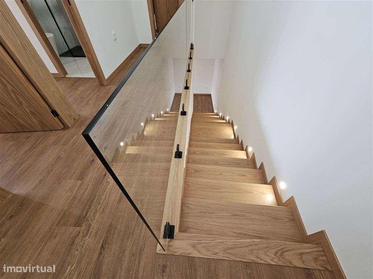 Moradia T3 Nova-2ª linha de mar-Aver-o-Mar-Póvoa de Varzim - Grande imagem: 5/20