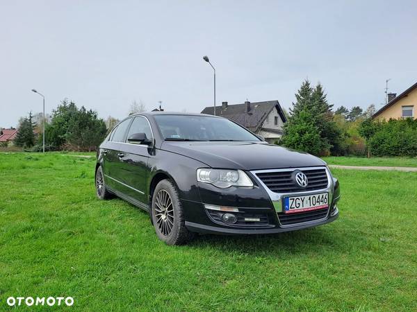 Volkswagen Passat 1.8 TSI Highline - 4