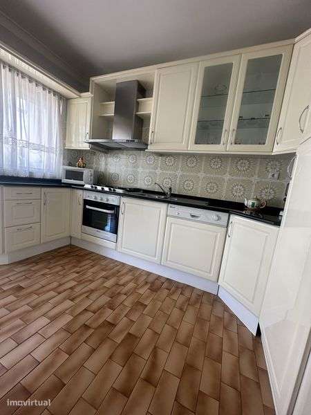 Alugo t3 +1 totalmente movilado ,promto habitar - Grande imagem: 4/12