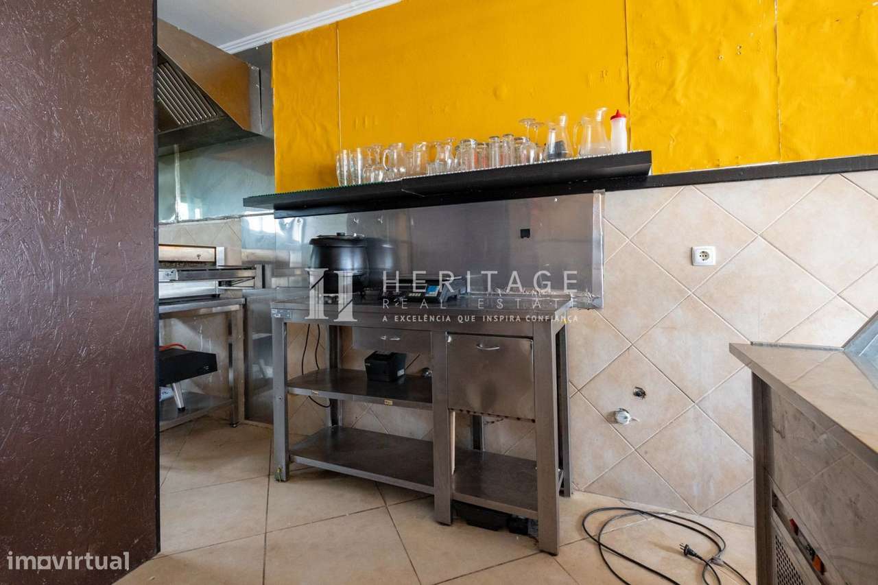 TRESPASSE EM SANTO ANTONIO DA CHARNECA BARREIRO - Grande imagem: 4/20