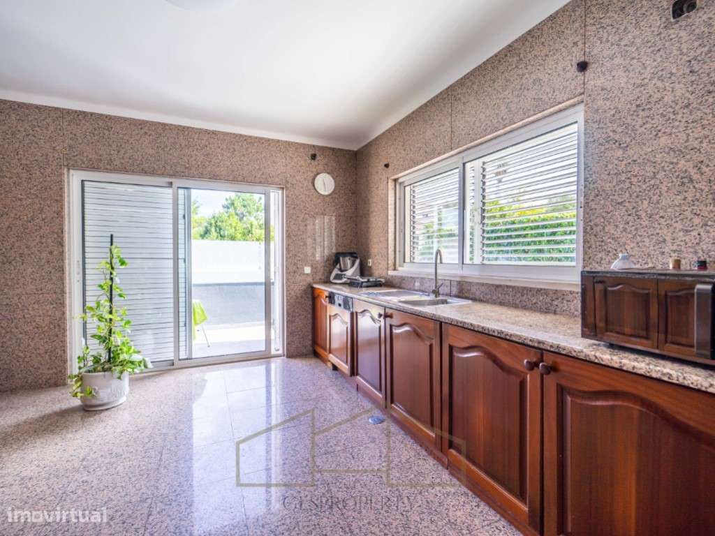 Moradia T6 Isolada na Marisol-27