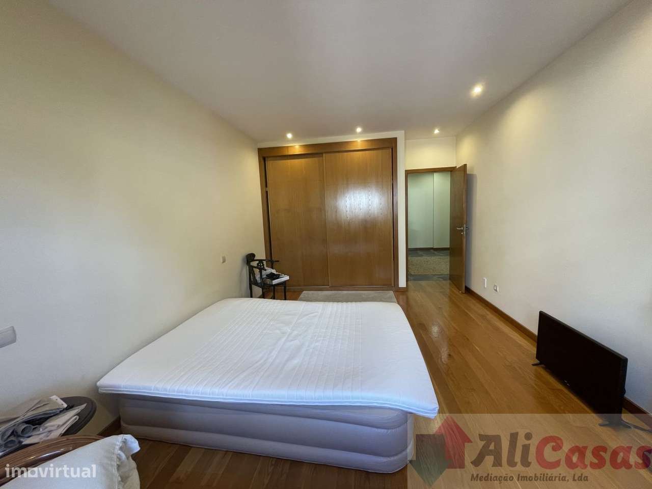 Fantástica Vivenda C/-18