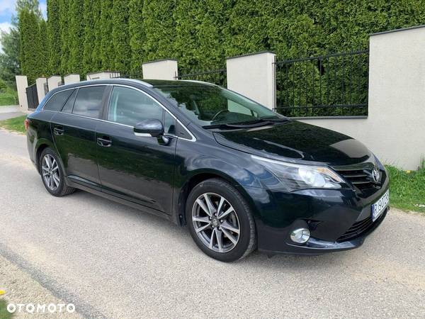 Toyota Avensis 2.0 D-4D Premium - 8