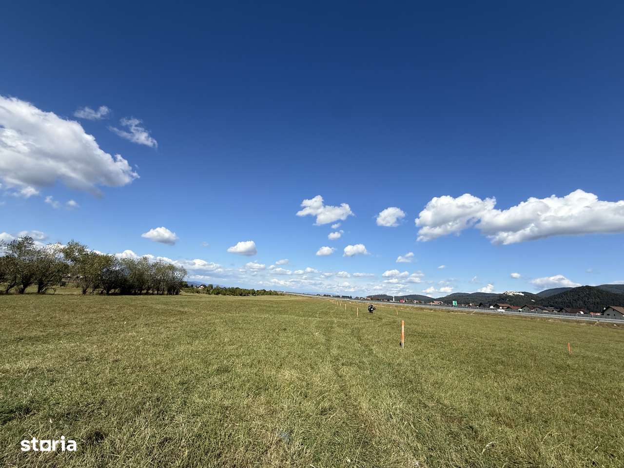 Teren intravilan agricol la 40 km de Sinaia,21 Km de Predeal in rate-1