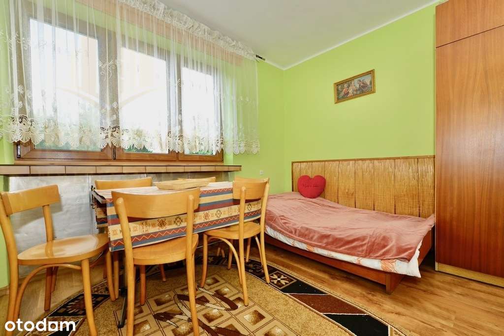 Duży dom z potencjałem i możliwościami-10