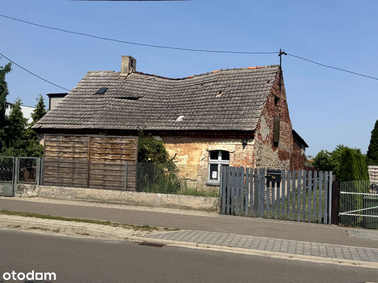 Działka z domem do rozbiórki