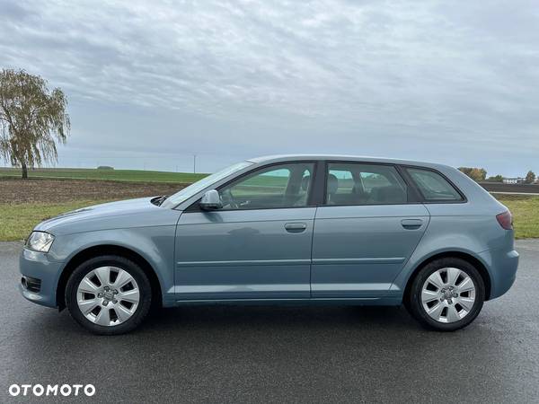 Audi A3 1.6 Ambiente - 10