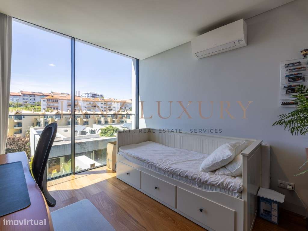 Moradia T4 Contemporânea com Vista Mar Total e Rooftop | Paço de Arcos-19