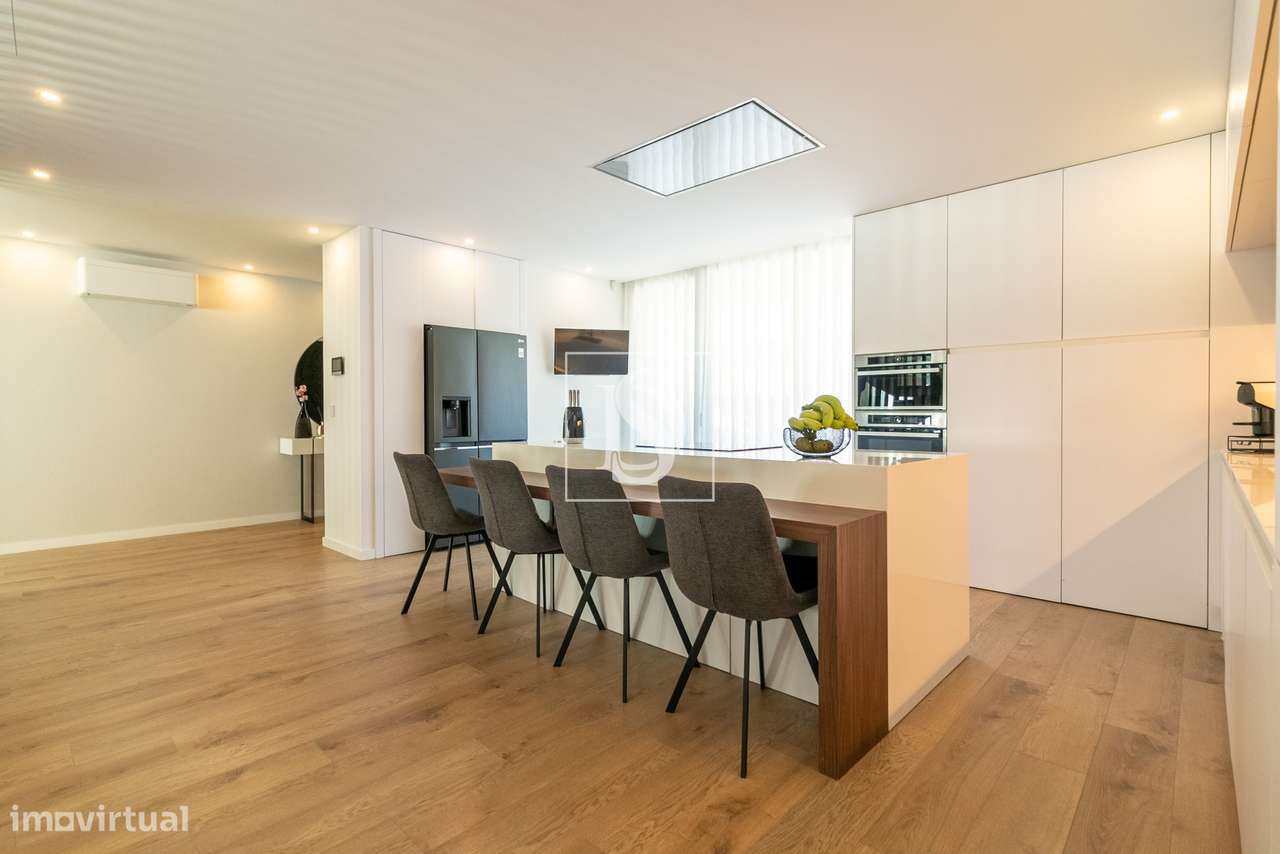 Moradia T3 – Semi-nova, Pronta a Habitar, com Arquitetura Moderna, Con - Grande imagem: 5/39