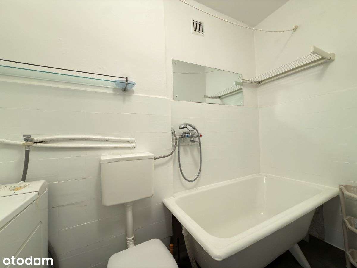 Dwupokojowe, ciepłe mieszkanie w Chyloni-6