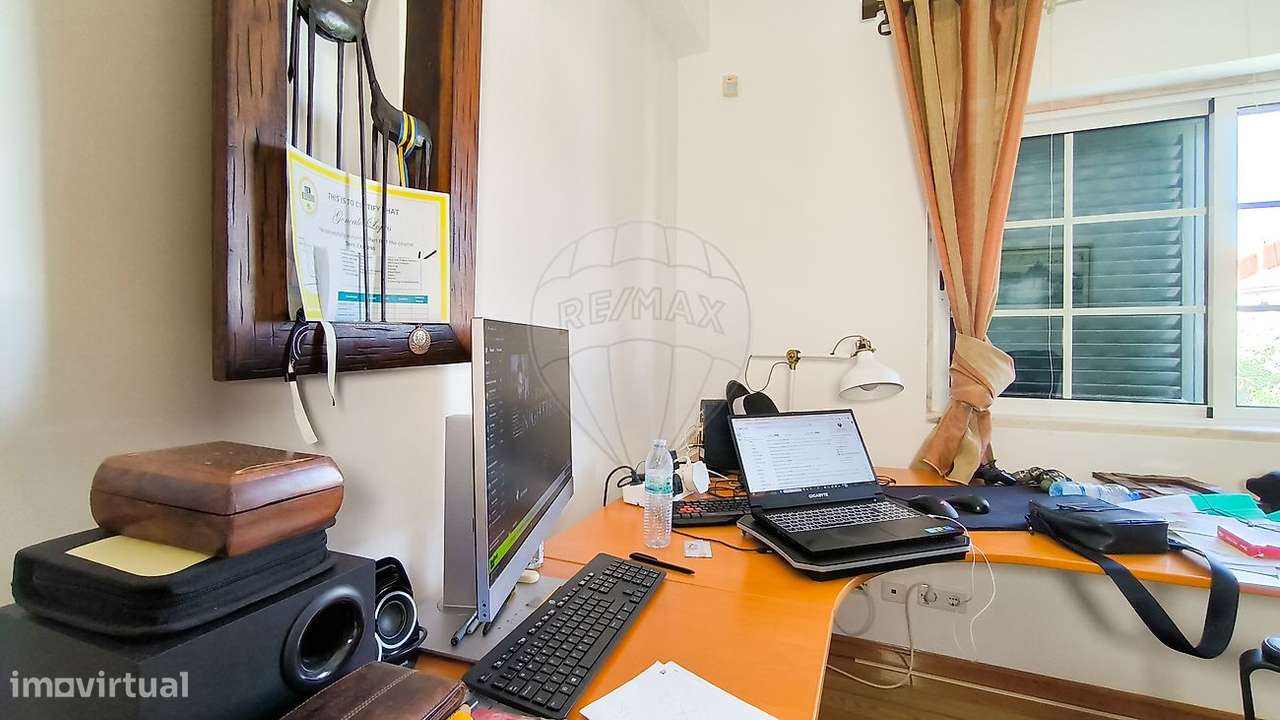 Moradia T5 para venda-9