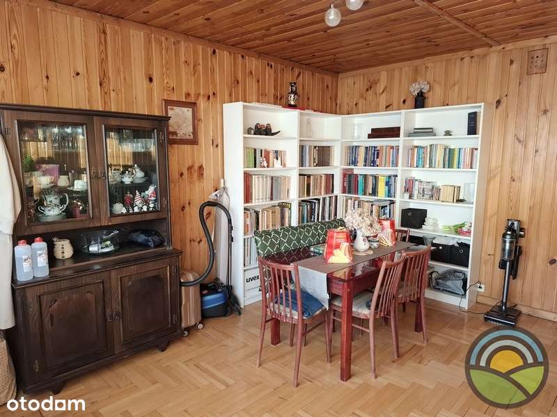 Dom dwurodzinny ( 2 odrębne mieszkania ) na działce 330 m2-12