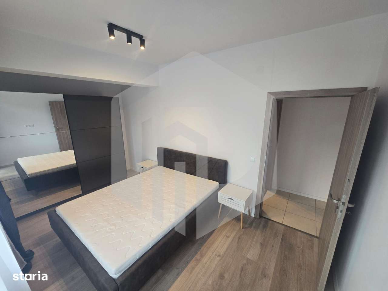 Apartament modern 3 camere 2 bai Strada Oituz - Imagine principală: 3/15
