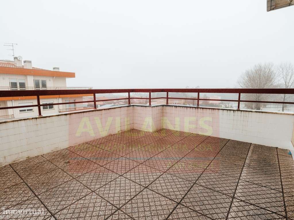 APARTAMENTO T3 RECUADO - LOBÃO-47