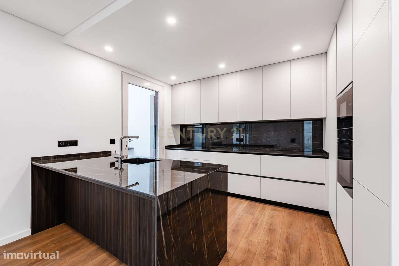 Moradia T3 Nova com Piscina em Palmela - Urbanização calma junto à A33-5