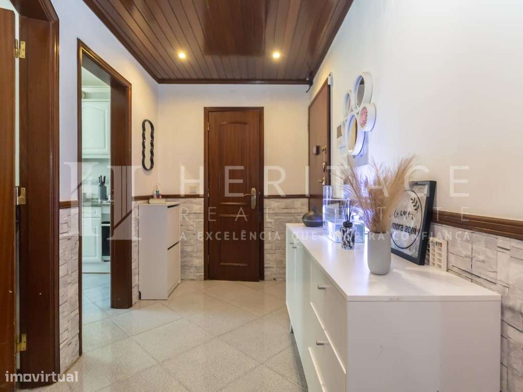 T2 com 102 m², Closet, 2 WC e Sótão - Baixa da Banheira-12