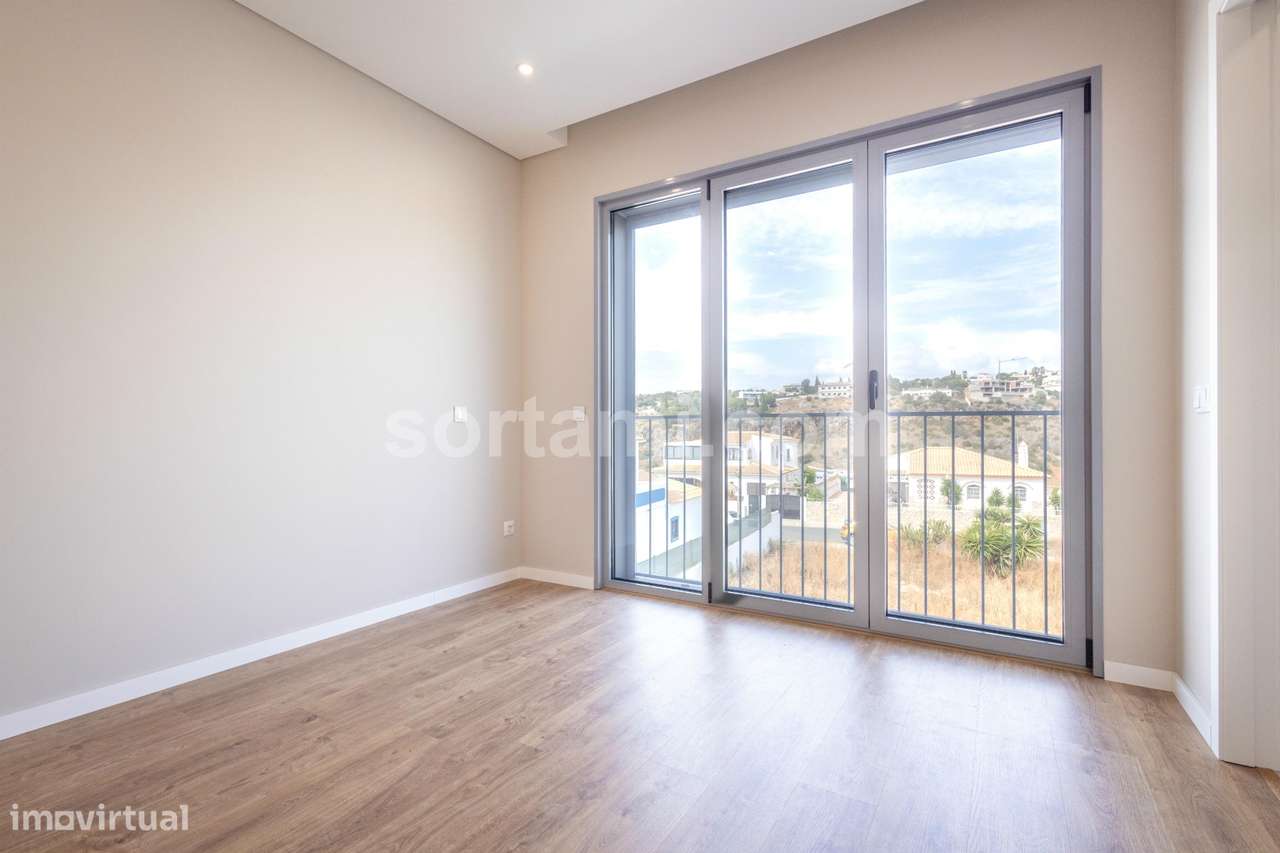 Moradia Isolada T4 Venda em Albufeira e Olhos de Água,Albufeira-3