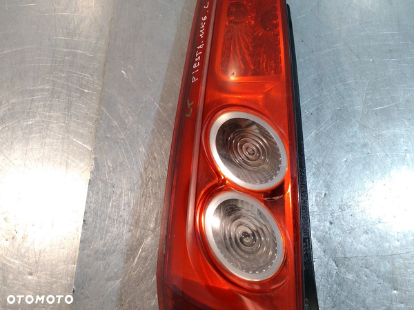 LAMPA TYLNA LEWA FORD FIESTA MK6 E410877 HATCHBACK - 1