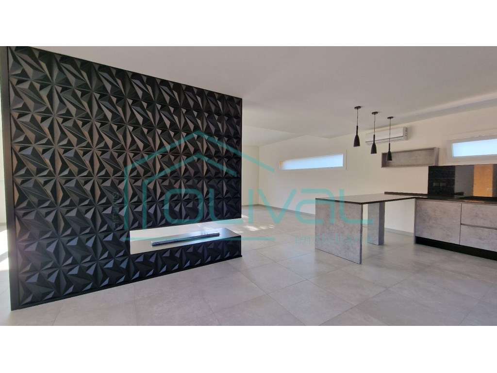 Moradia Nova | Projeto Único | 3 Suítes | Design Contemporâneo - Grande imagem: 4/25