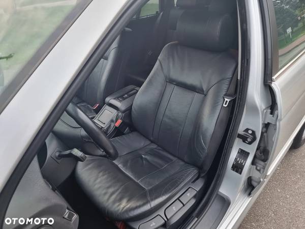 BMW Seria 5 - 16