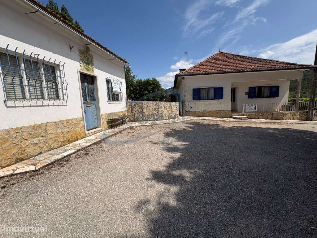 Moradia T5 com Grande Terreno Plano, Garagem, Anexos e Elevado Pote...-28