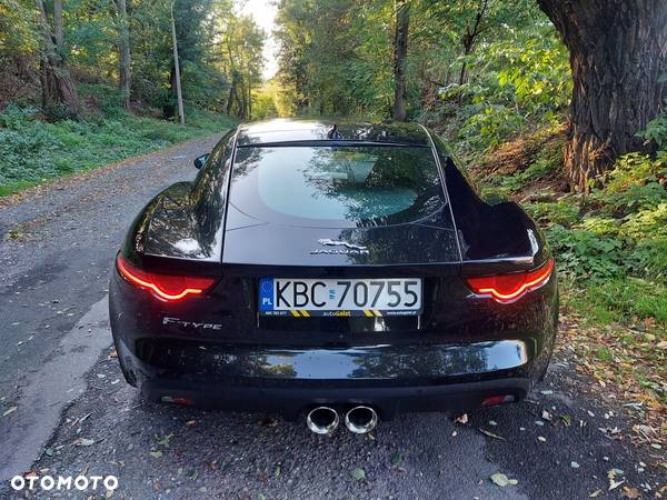 Jaguar F-Type Coupe - 9