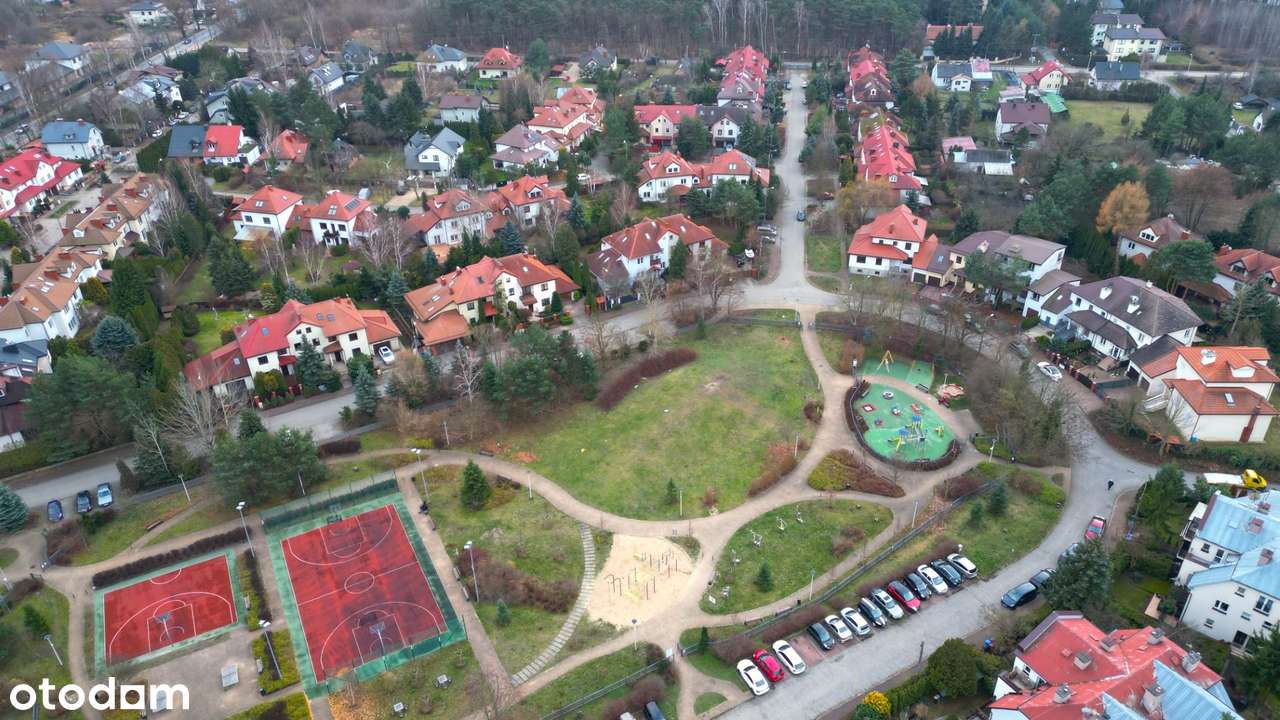 Dom szeregowy blisko Warszawy: 210 m², ogród, fotowoltaika, 6 pokoi-17