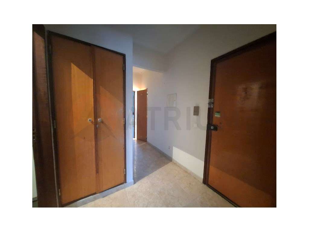 T2 Remodelado no Bairro do Liceu - Setúbal - Grande imagem: 5/17