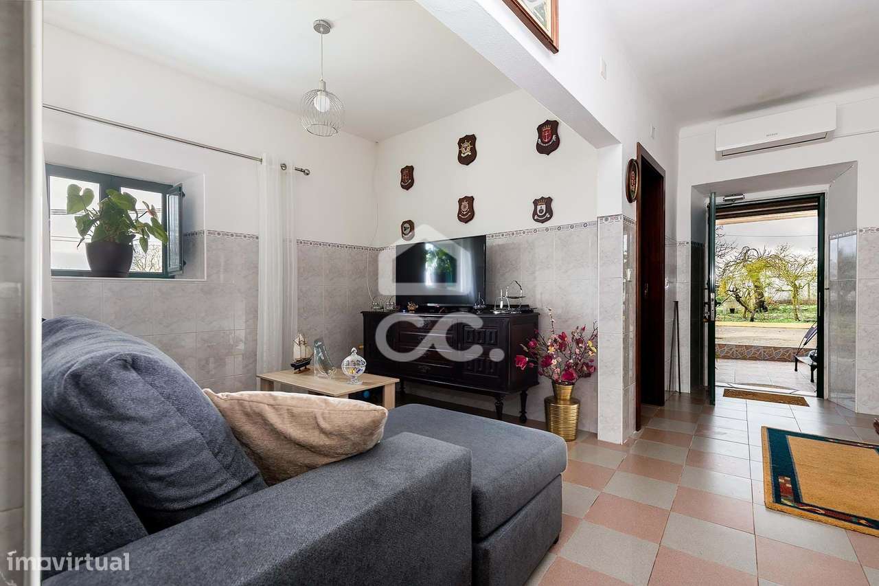 Quinta de 2,3 ha c/ Moradia T4, Garagem e Anexos | Estremoz, Évora - Grande imagem: 5/60