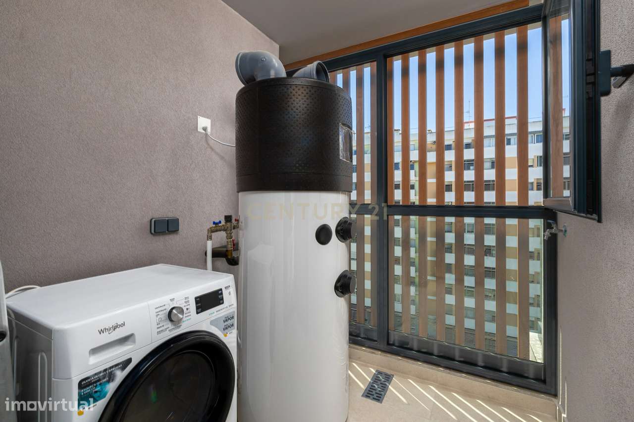 APARTAMENTO T2 NOVO DE LUXO EM FARO  PISCINA | GINÁSIO | DOMÓTICA E PA-23