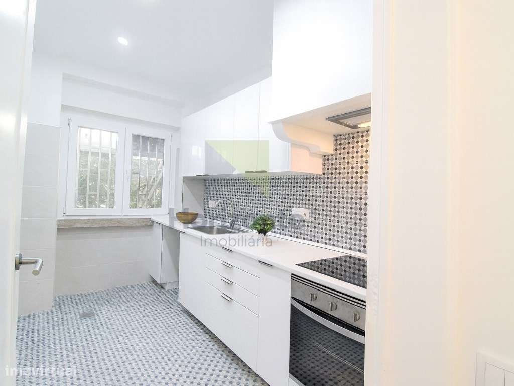 T1 Totalmente Remodelado em Benfica - Grande imagem: 3/17