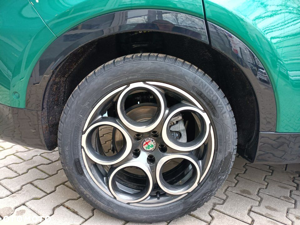 Alfa Romeo Tonale - 8