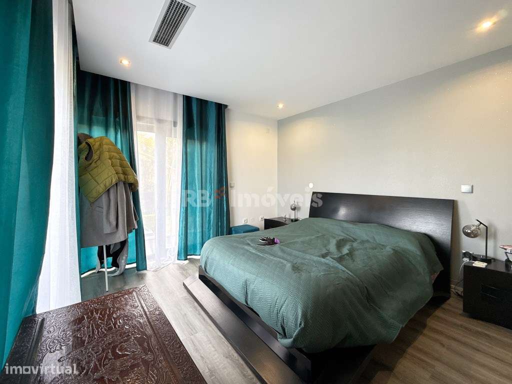 Apartamento T3 em condomínio privado com piscina-14