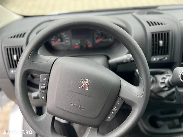 Peugeot Boxer Sasiu cu Suprastructura si Cabina se Dormit - 13