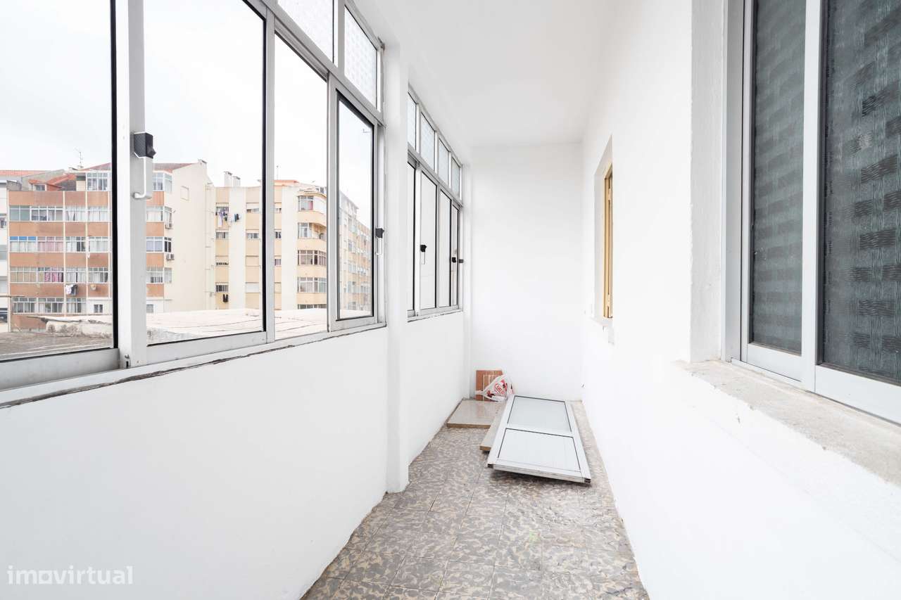 Encantador Apartamento T2+1 em Amora com varanda - Grande imagem: 4/19