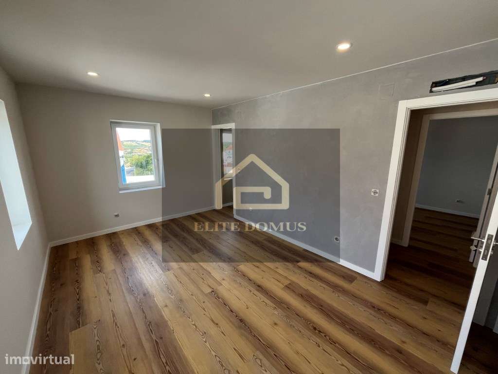 Moradia Totalmente Remodelada, Lourinhã. - Grande imagem: 4/49