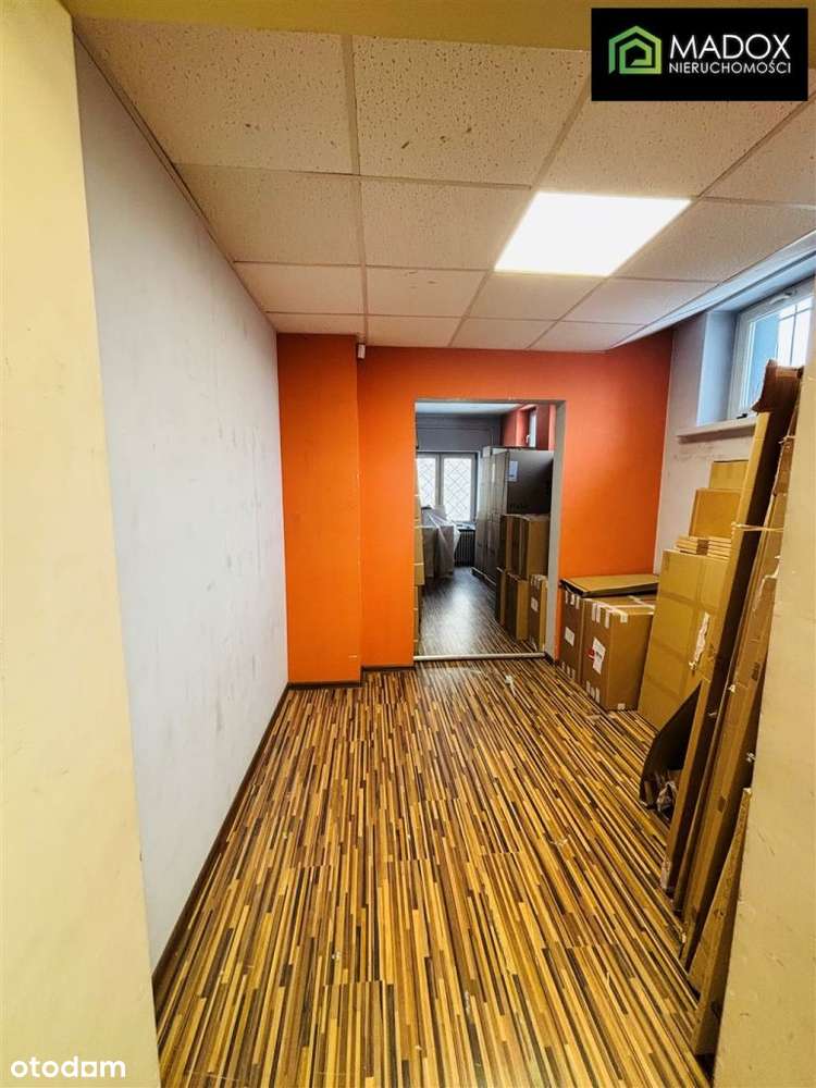 Budynek Handlowo-Usługowy Z Projektem Rozbudowy-13