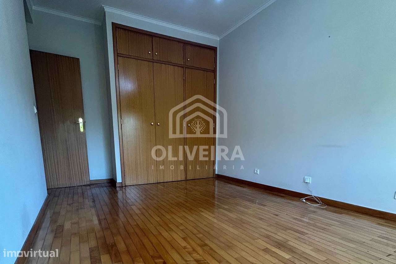 Apartamento T3 em Real, Braga-9