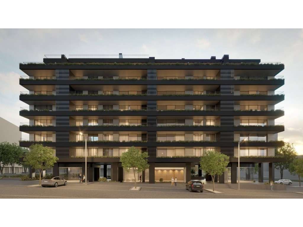 Apartamento T3, novo, varanda com churrasqueira e lavandaria; pisci... - Grande imagem: 4/21