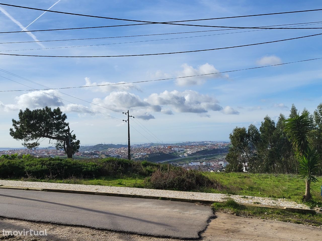 Oportunidade! - Excelente Terreno no Bairro Serra Chã em Loures