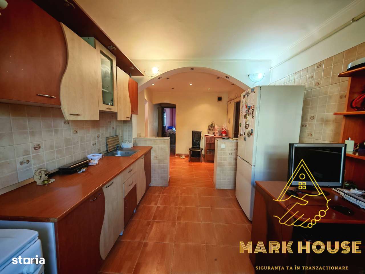 Apartament cu 3 camere decomandate de vânzare, etaj 1, Martir Horia-6