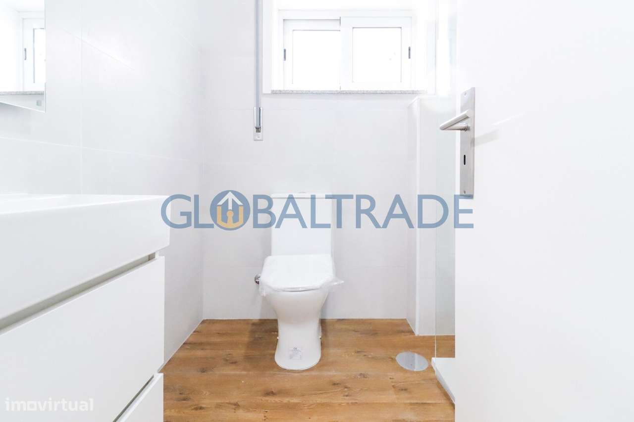 Apartamento T3 Renovado & Equipado em Águas Santas-52