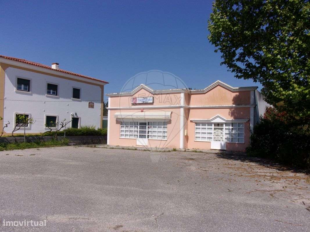 Moradia T2 para venda - Grande imagem: 2/19